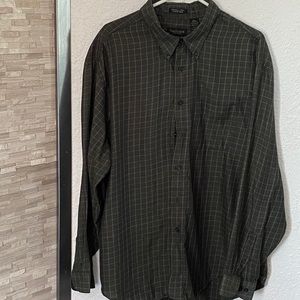 VANHEUSEN LONG SLEEVE WRINKLES FREE CHECK SHIRT SIZE XXL